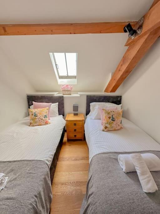 The Granary Apartment Barbrook Exterior photo